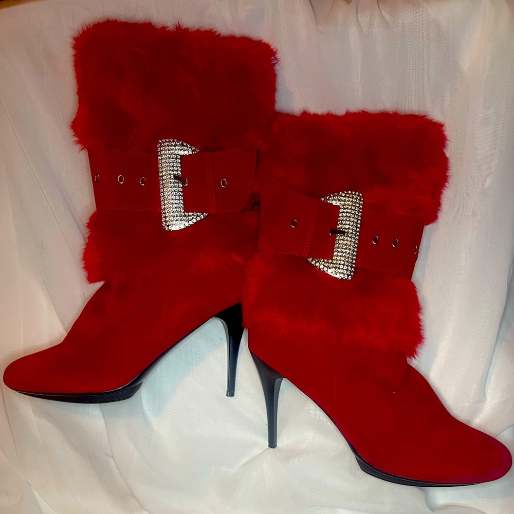 Red Selina boots, faux fur